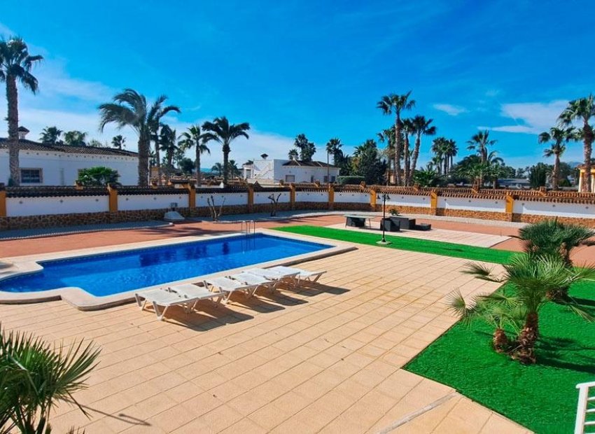 Reventa - Villa - Catral