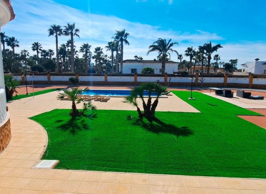 Reventa - Villa - Catral