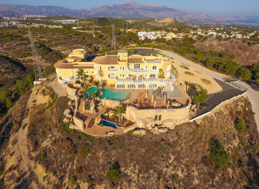 Reventa - Villa de Lujo - La Nucía - Coloma