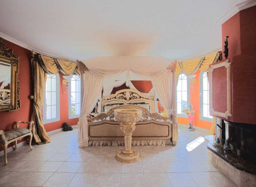 Reventa - Villa de Lujo - La Nucía - Coloma