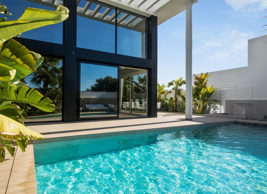 Reventa - Villa de Lujo - San Fulgencio