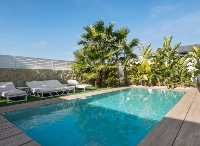 Reventa - Villa de Lujo - San Fulgencio