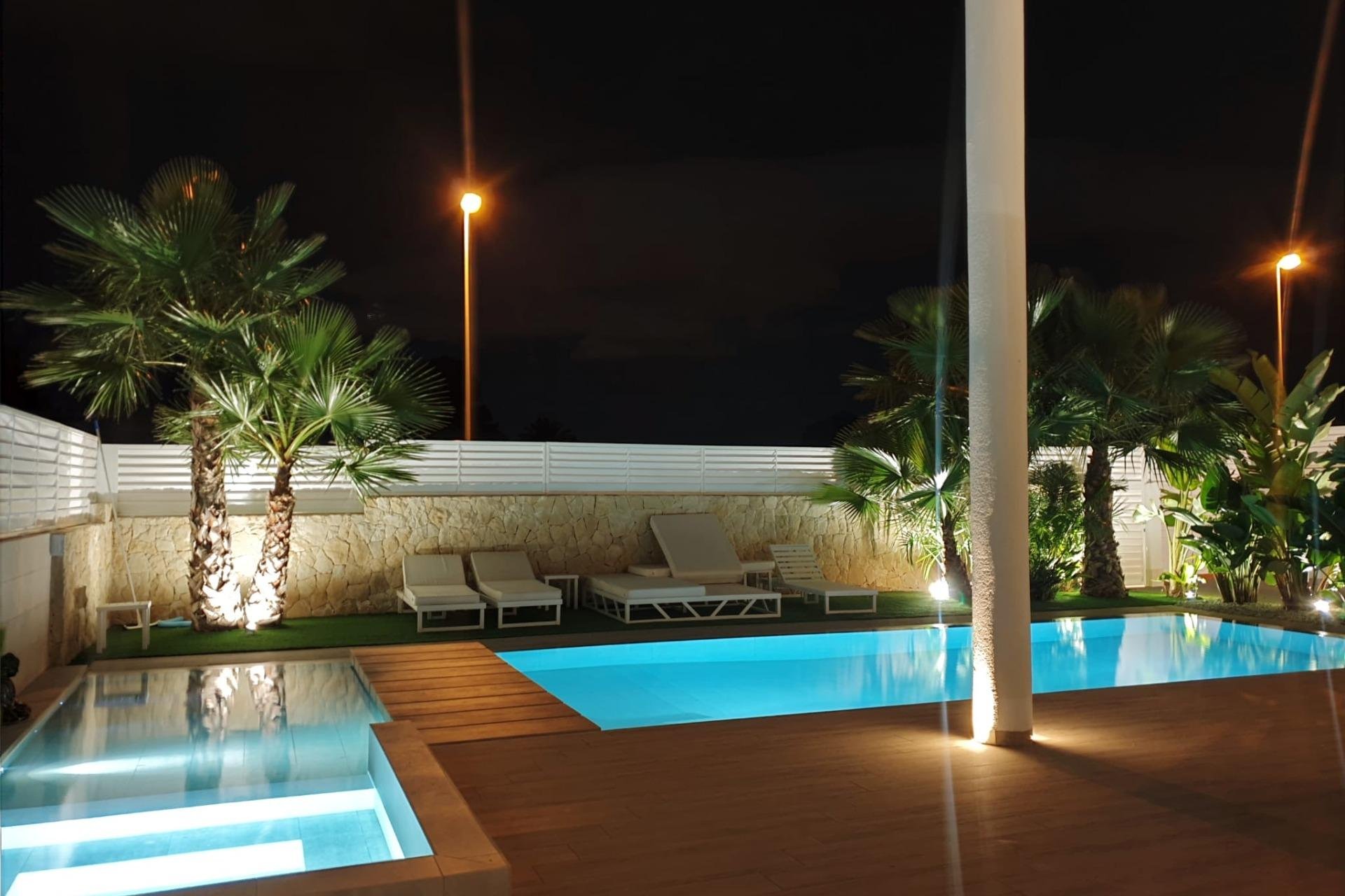 Reventa - Villa de Lujo - San Fulgencio