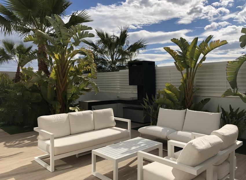 Reventa - Villa de Lujo - San Fulgencio