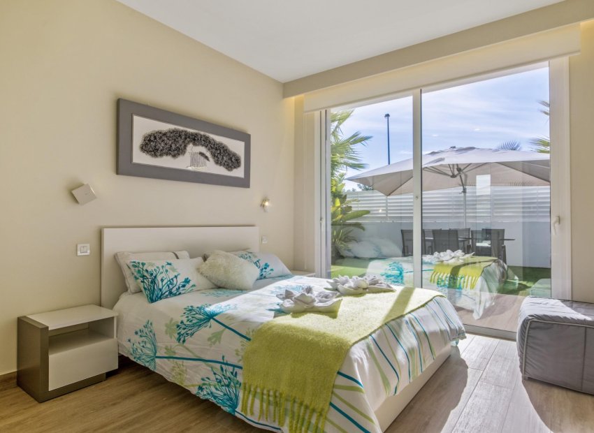 Reventa - Villa de Lujo - San Fulgencio