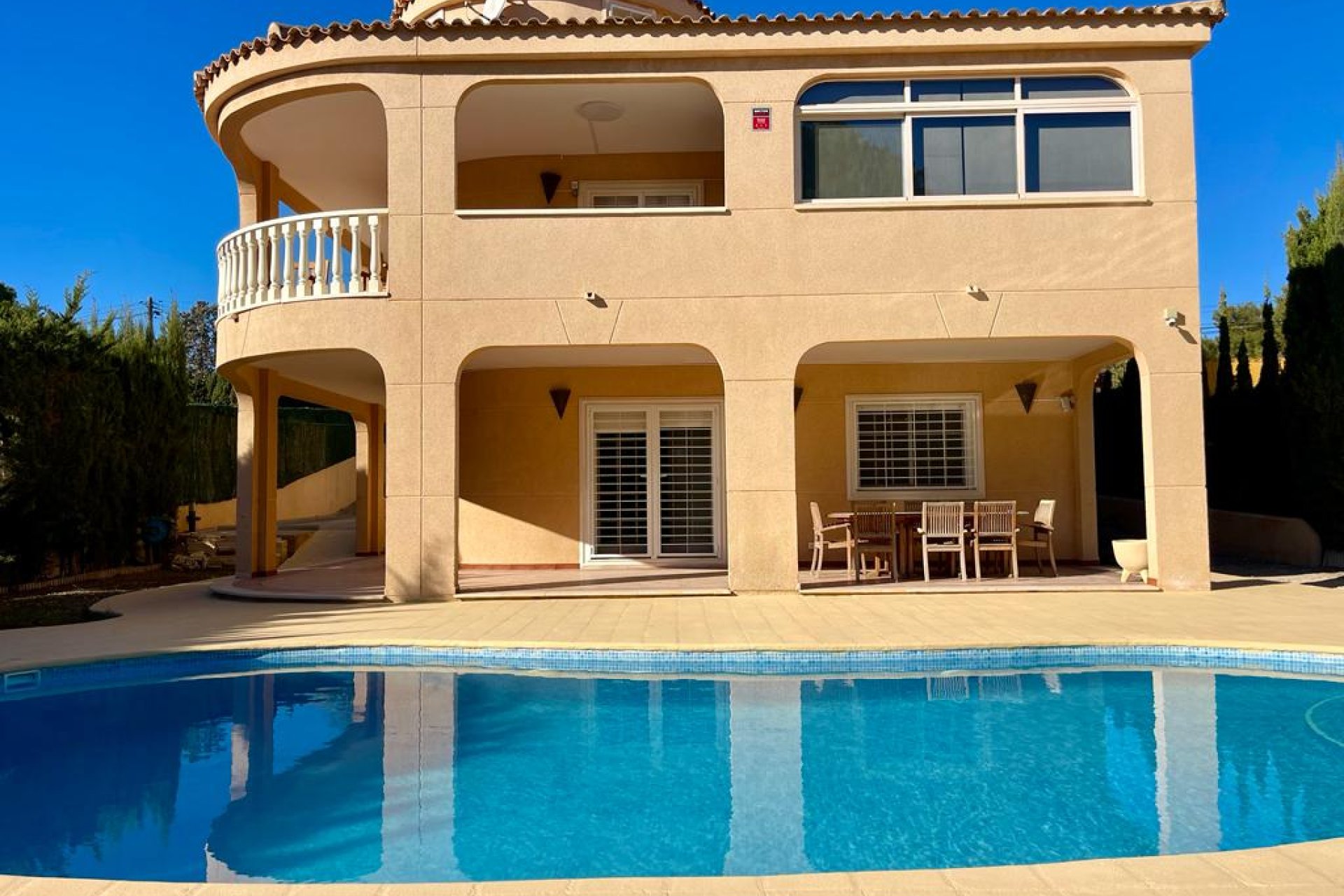 Reventa - Villa - Torrevieja - Urbanización Los Balcones