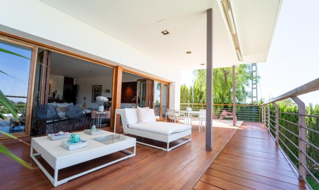 Villa - Resale - Elche -
                Bonavista