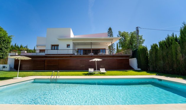 Villa - Resale - Elche -
                Bonavista