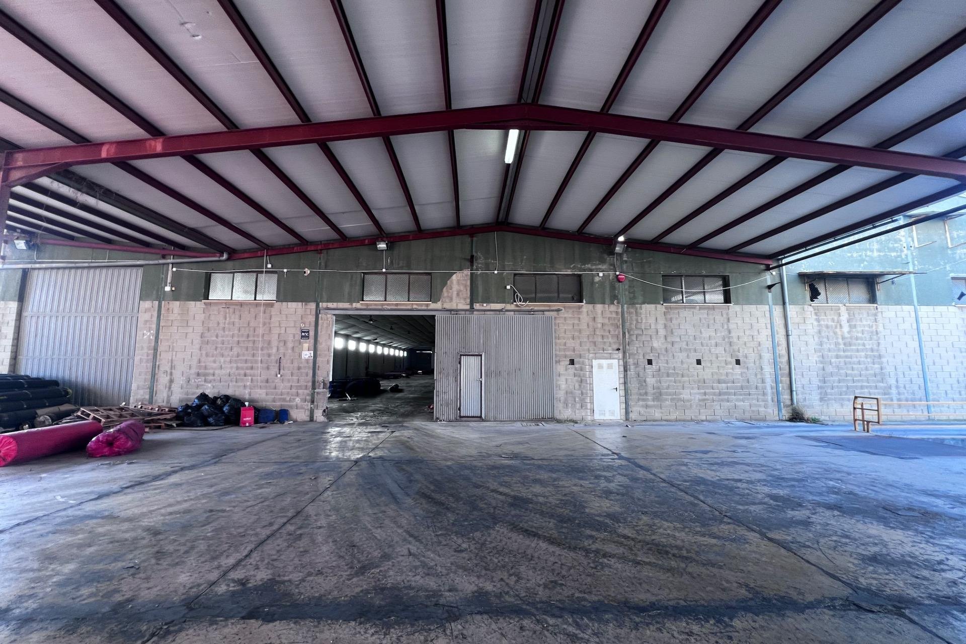 Wynajem długoterminowy - Nave industrial - Alicante - El Palmeral-Urbanova-Tabarca