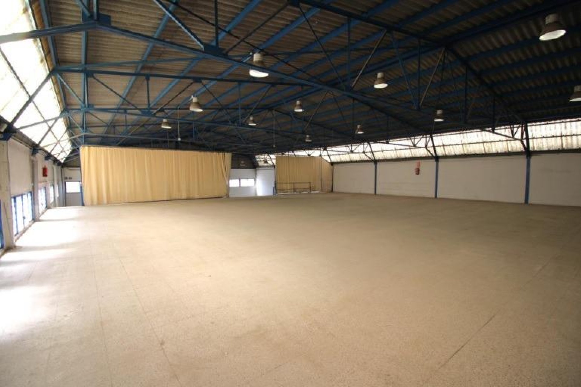 Wynajem długoterminowy - Nave industrial - Alicante - Pla de la vallonga