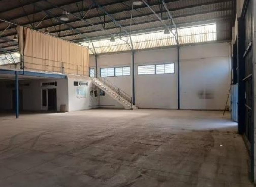 Wynajem długoterminowy - Nave industrial - Alicante - Pla de la vallonga