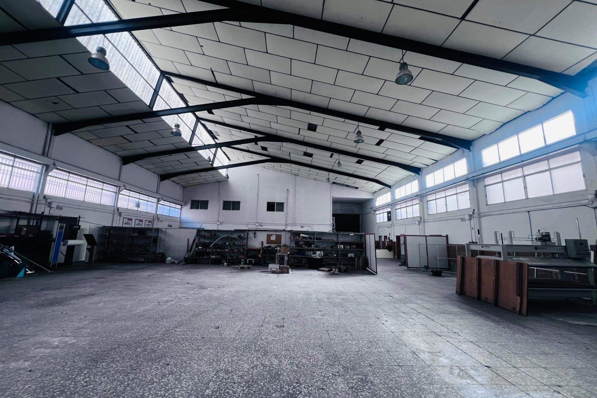 Wynajem długoterminowy - Nave industrial - Elche - Sector V-El Canal