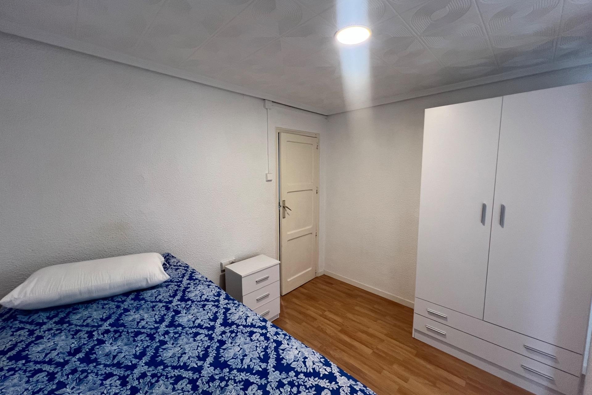 Wynajem długoterminowy - Piso - Elche - Reina Victoria-Miguel Hernández