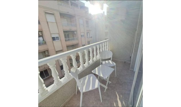 Herverkoop - Piso - Torrevieja - Centro