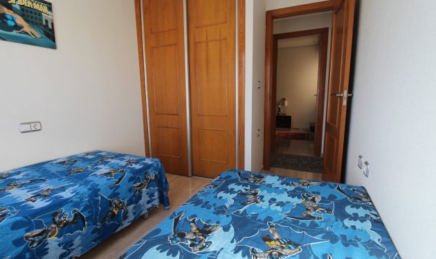 Resale - Apartament - Torrevieja - Pueblo