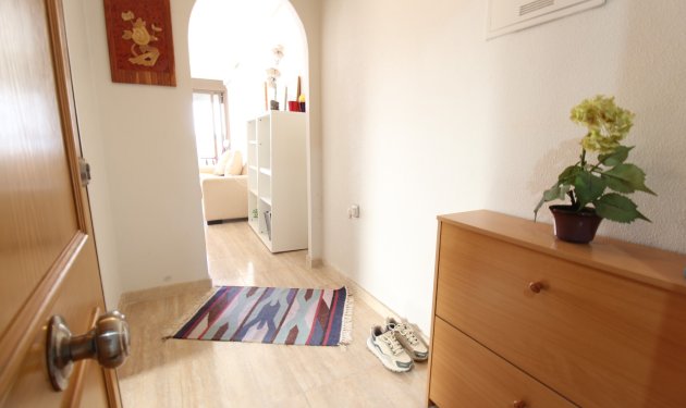 Resale - Apartament - Torrevieja - Pueblo