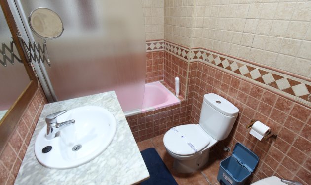 Resale - Bungalow - Torrevieja - PLAYA DE LOS LOCOS