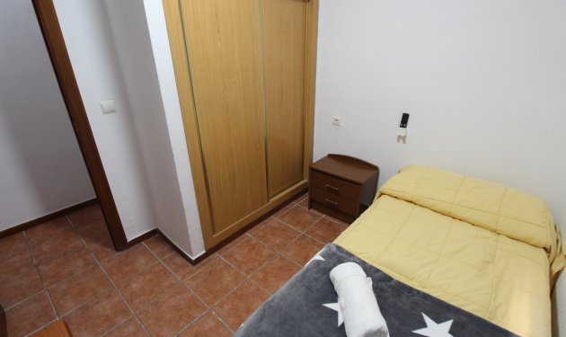 Resale - Bungalow - Torrevieja - PLAYA DE LOS LOCOS