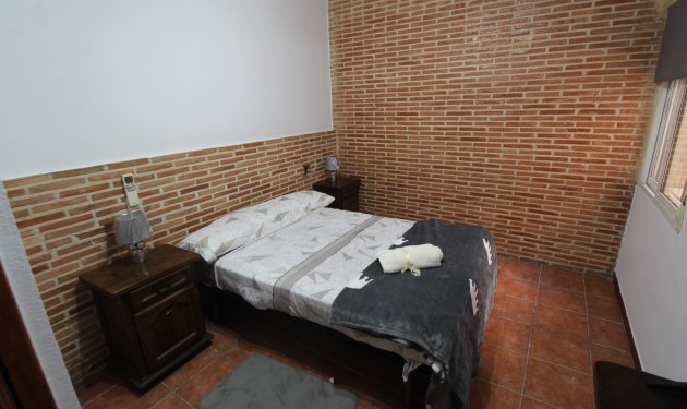 Resale - Bungalow - Torrevieja - PLAYA DE LOS LOCOS