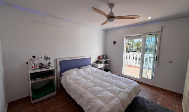 Herverkoop - Chalet - Elche Pedanías - Valverde