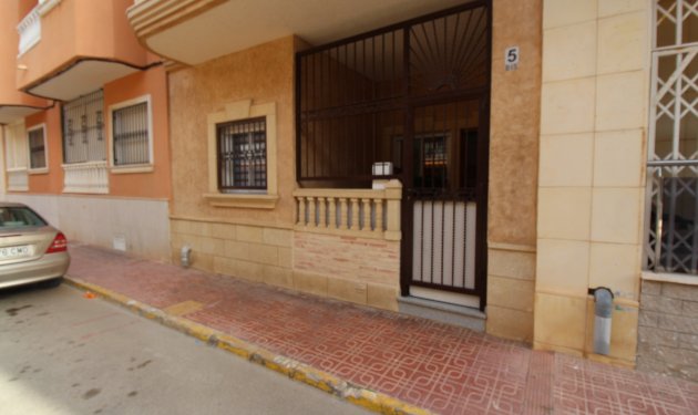 Resale - Apartament - La Mata - Pueblo/ PLAYA