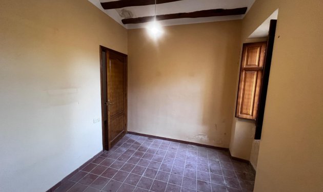 Resale - Finca rústica - Bocairent - Sierra de Mariola