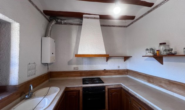 Resale - Finca rústica - Bocairent - Sierra de Mariola