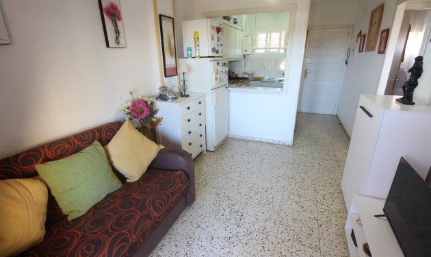 Resale - Apartament - Guardamar - Urbanizaciones /PLAYA