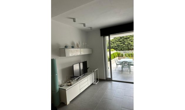 Resale - Apartament - La Mata - Centro/PLAYA