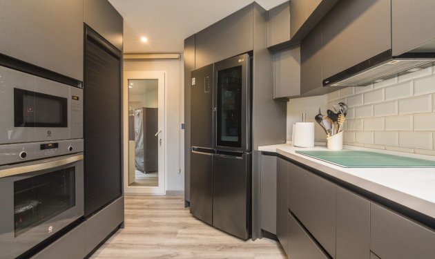 Resale - Bungalow - Arenales del Sol - Zona paseo maritimo