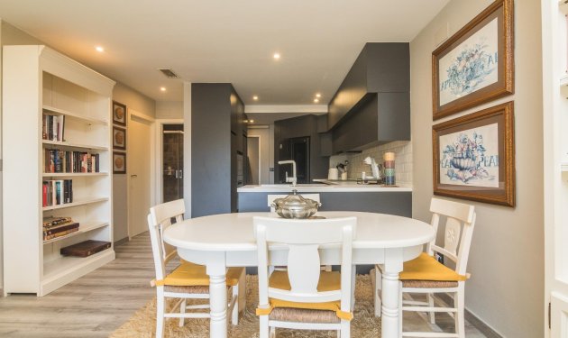 Resale - Bungalow - Arenales del Sol - Zona paseo maritimo