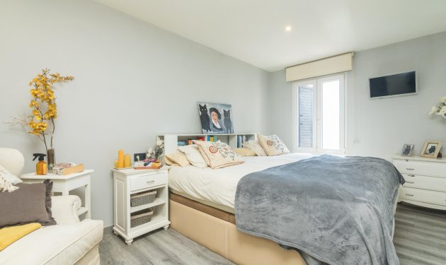 Resale - Bungalow - Arenales del Sol - Zona paseo maritimo