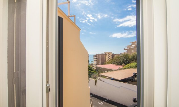 Resale - Bungalow - Arenales del Sol - Zona paseo maritimo