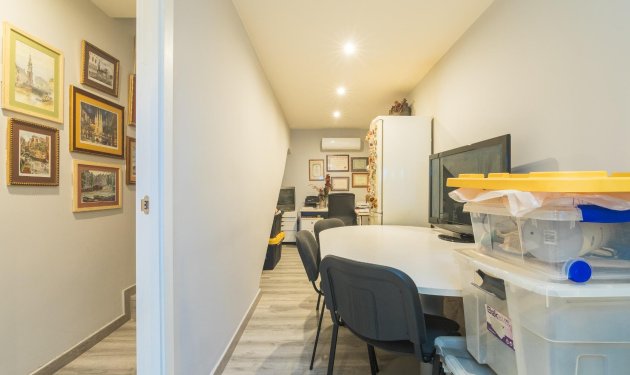 Resale - Bungalow - Arenales del Sol - Zona paseo maritimo