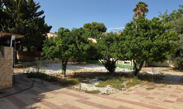 Resale - Chalet - Alicante - La Albufereta