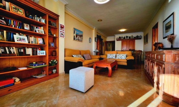 Resale - Apartament - La Mata - Centro/PLAYA