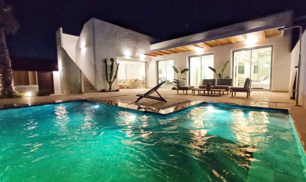 Obra nueva - Villa - Benijofar