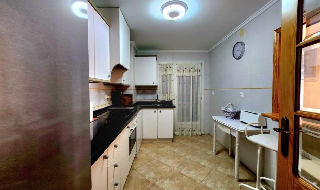 Resale - Apartament - La Mata - Centro/PLAYA