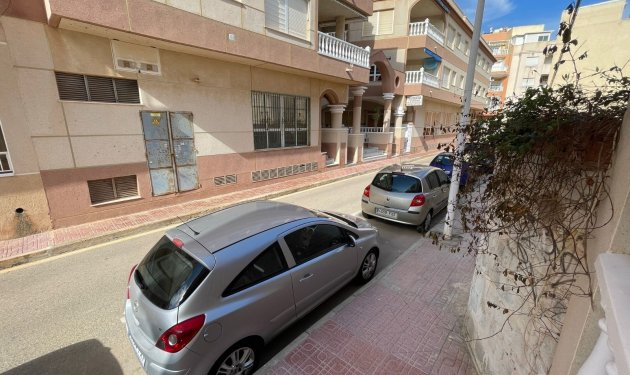 Resale - Apartament - La Mata - Pueblo/ PLAYA