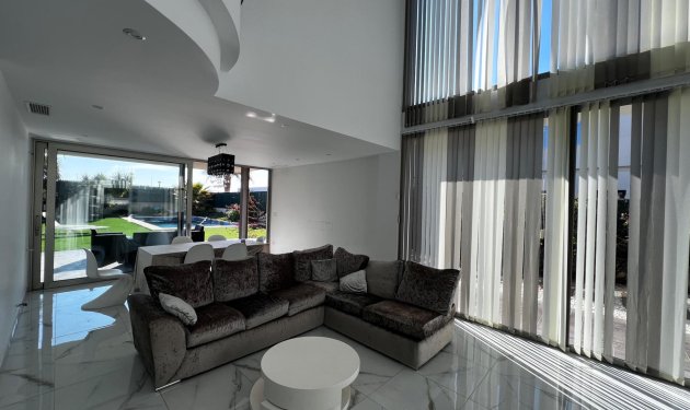 Resale - Chalet - Elche Pedanías - Peña las Águilas