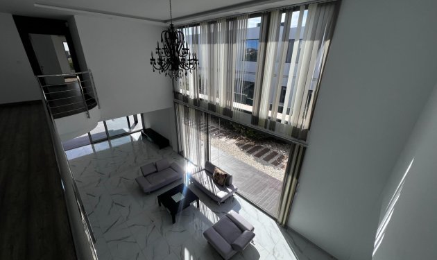 Resale - Chalet - Elche Pedanías - Peña las Águilas