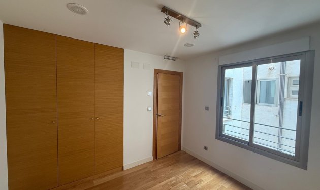 Resale - Piso - Elche - Centro