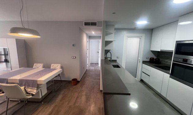 Resale - Apartamento - Elche - Playa arenales del sol