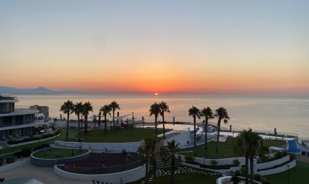 Resale - Apartamento - Elche - Playa arenales del sol