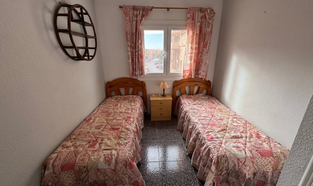 Resale - Bungalow - Torrevieja - Cabo Cervera/PLAYA