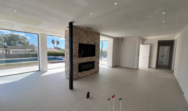 Resale - Chalet - Elche Pedanías - Valverde