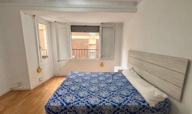 Long Term Rental - Piso - Elche - Reina Victoria-Miguel Hernández