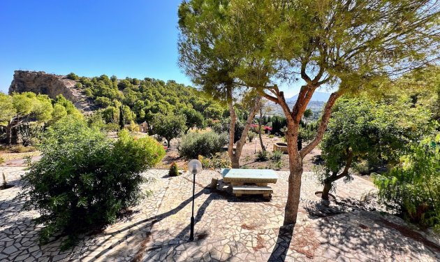 Resale - Villa - Altea