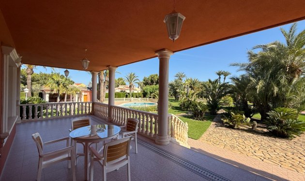 Resale - Chalet - Valverde (Alicante) - Valverde