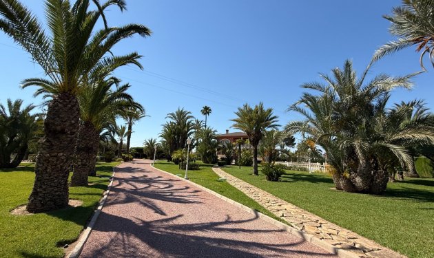 Resale - Chalet - Valverde (Alicante) - Valverde